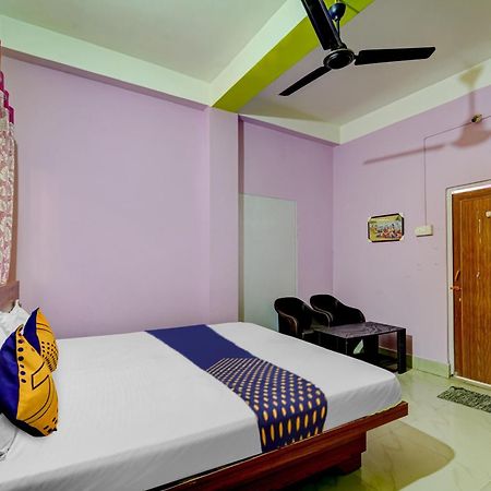 Hotel O Home Trimurti Guest House Гувахати Екстериор снимка