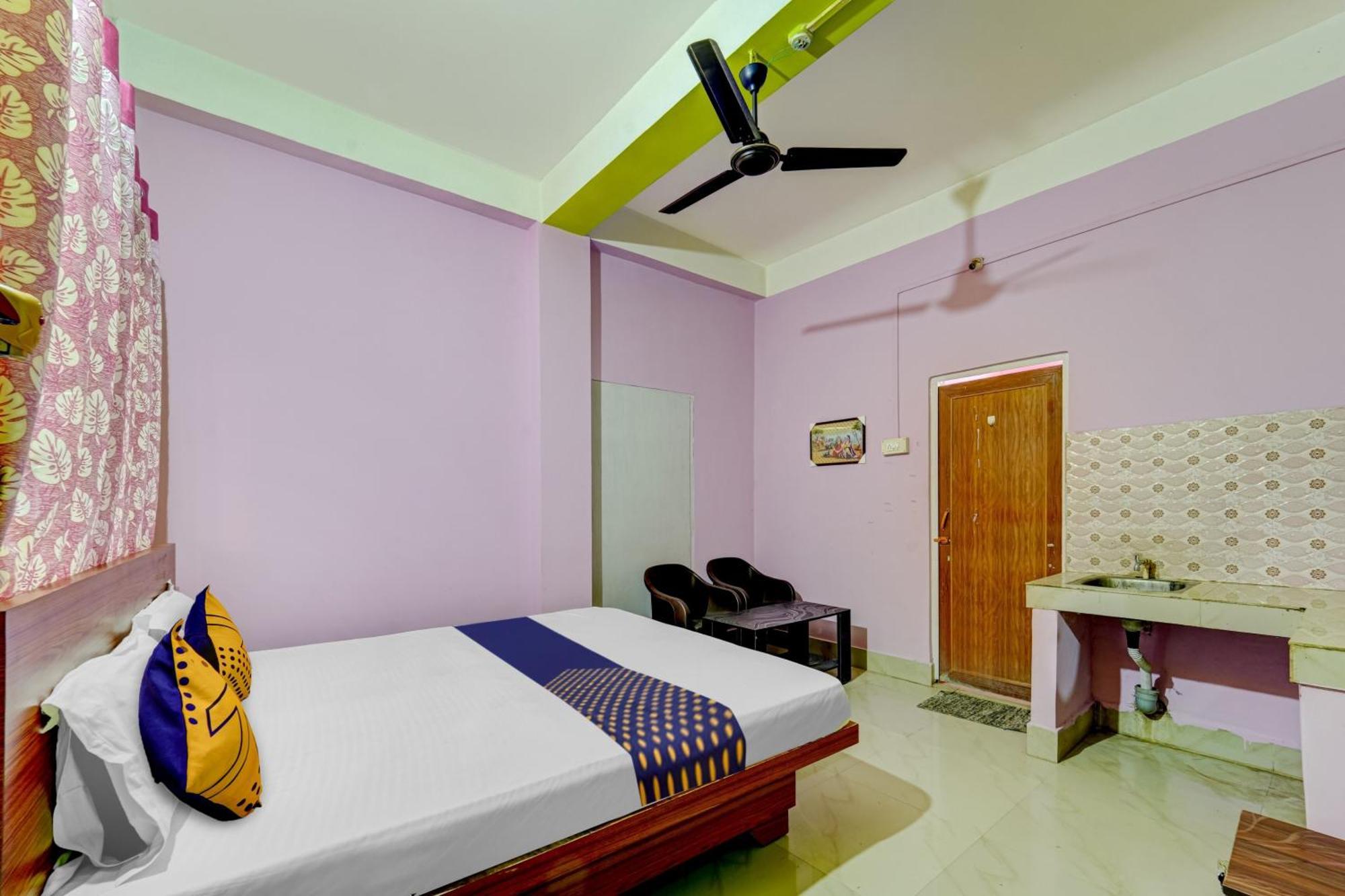 Hotel O Home Trimurti Guest House Гувахати Екстериор снимка